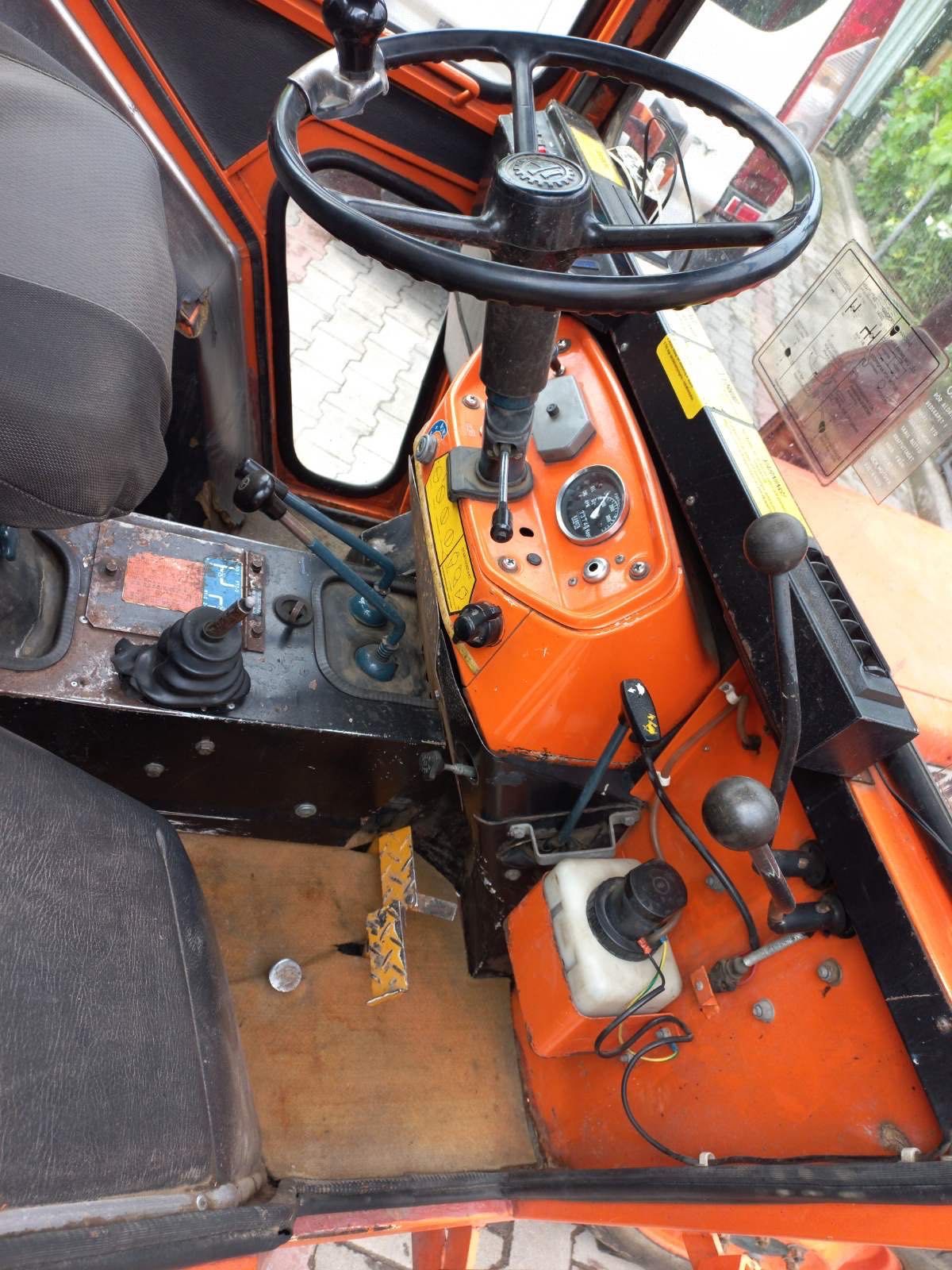 Трактор Kubota L245