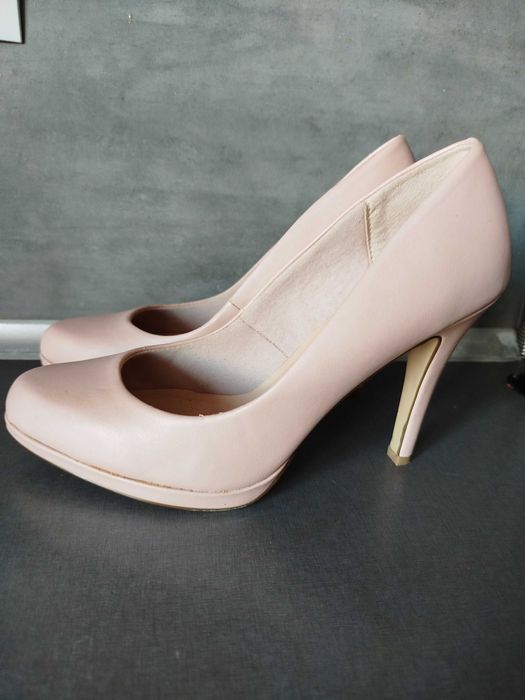 Туфлі 39 розмір. Тілесні