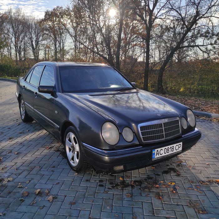 Мерседес 210 2.0газ бен