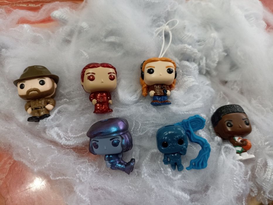 Kinder Joy stranger things