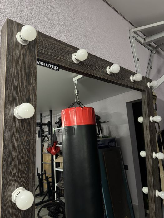 Продам дзеркало для дому, або салону