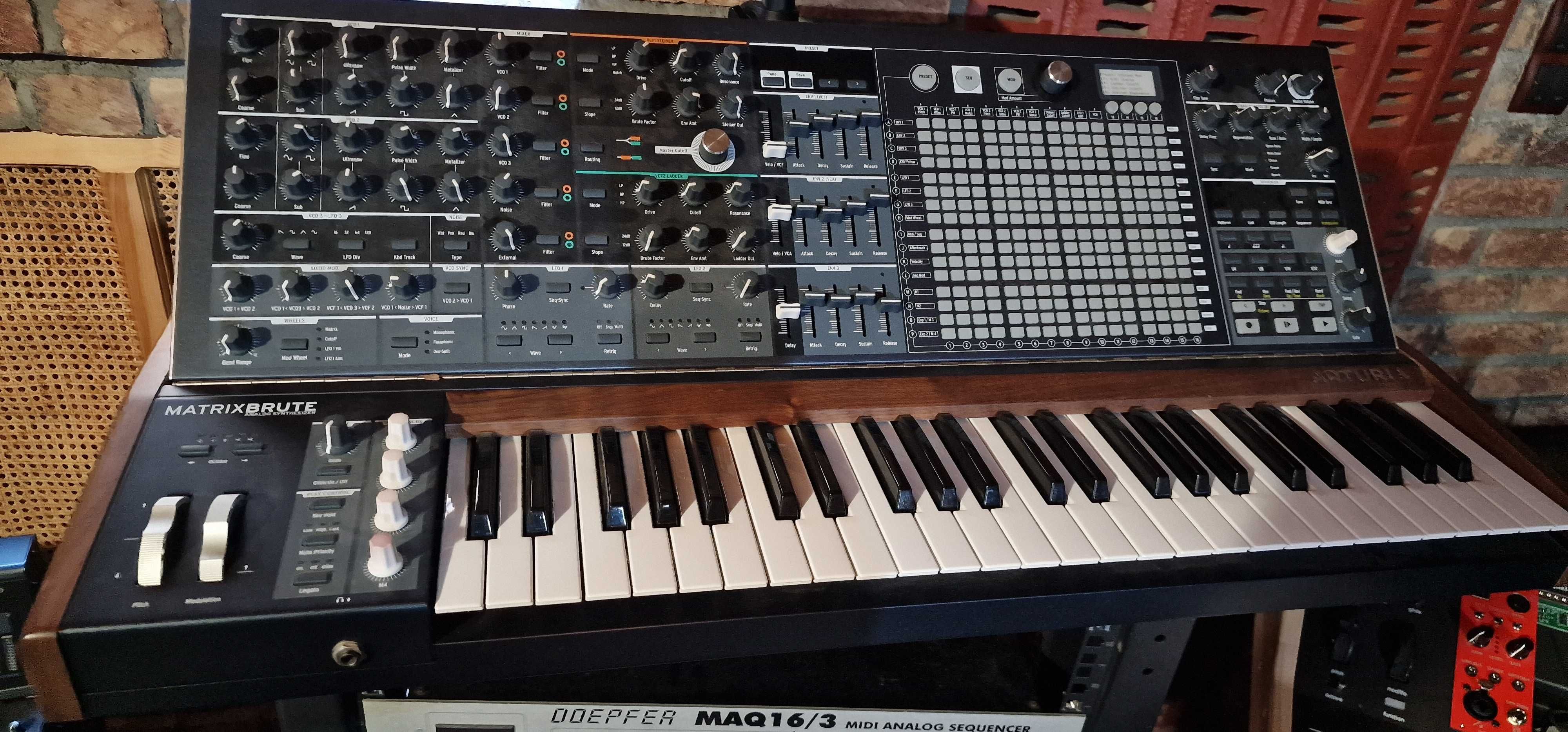 Arturia matrixbrute matrix genialny syntezator