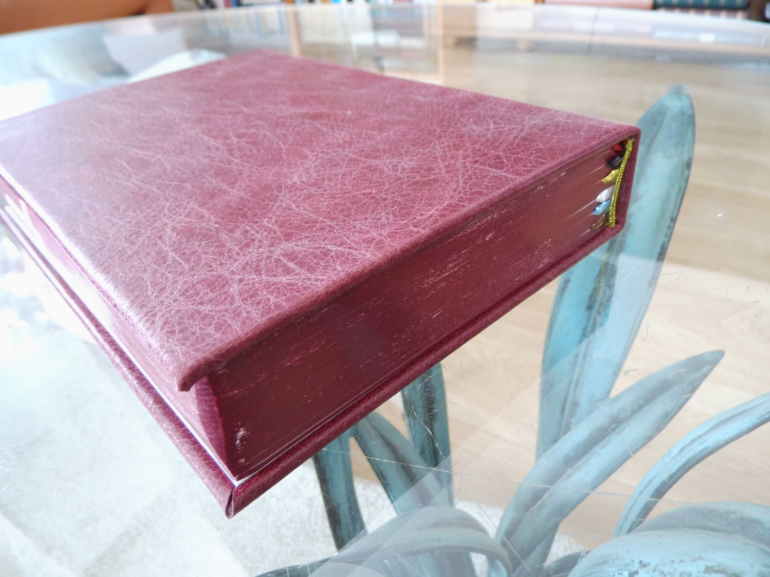 Biblia. Specjalna. Czerwona.