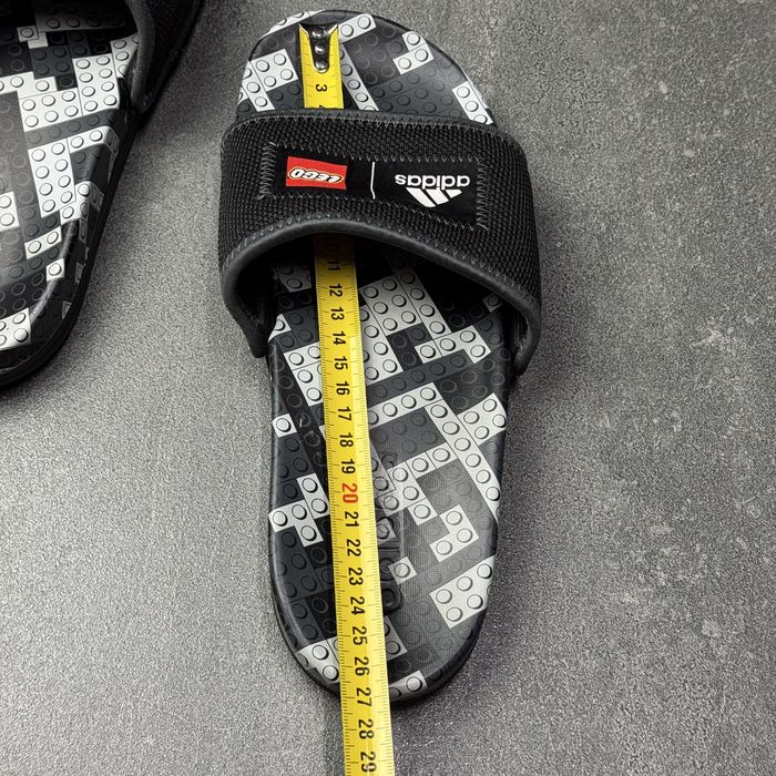 ОРИГІНАЛ 100% 42р. Тапочки шльопанці адідас Adidas Lego GW0822