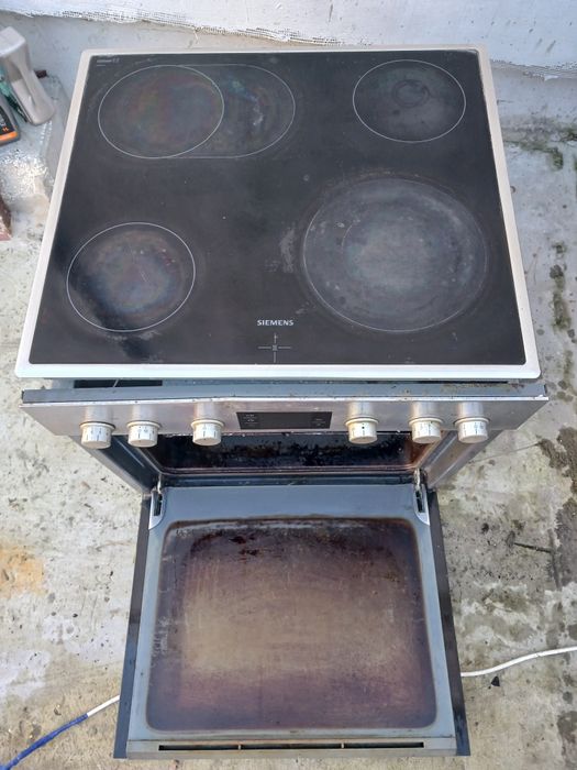Духовой шкаф Bosch с варочной плитой Siemens
