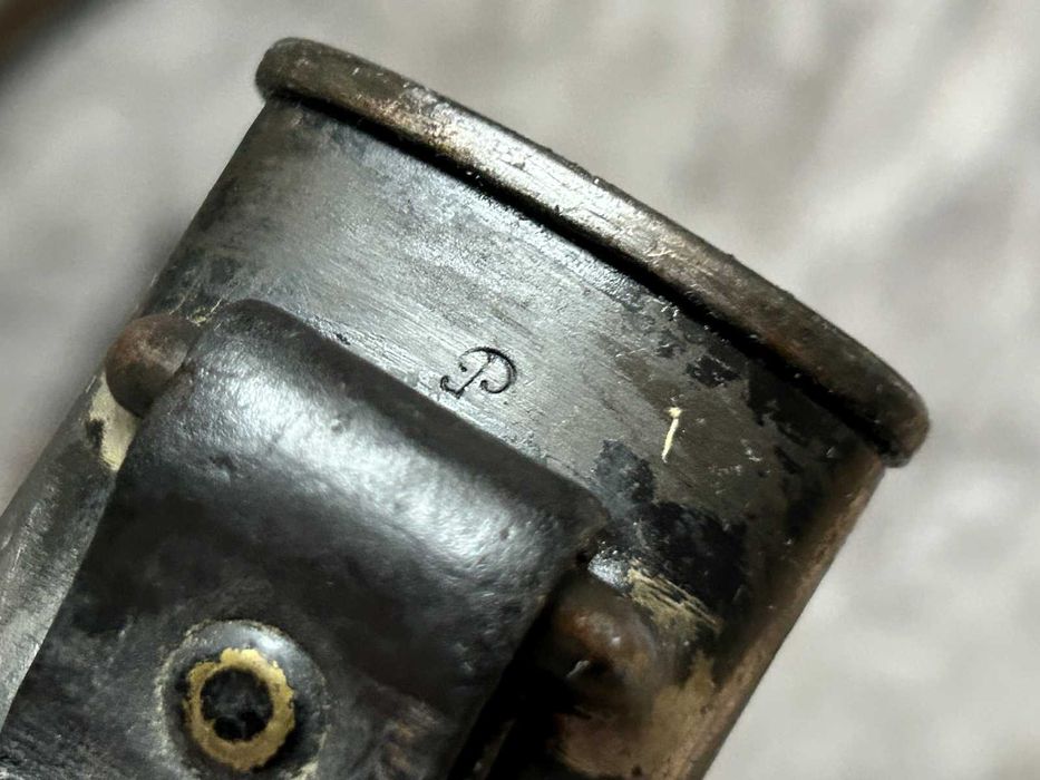 Szwajcarski bagnet z piłą M1914 H. Steimer AG w metalowej pochwie HS