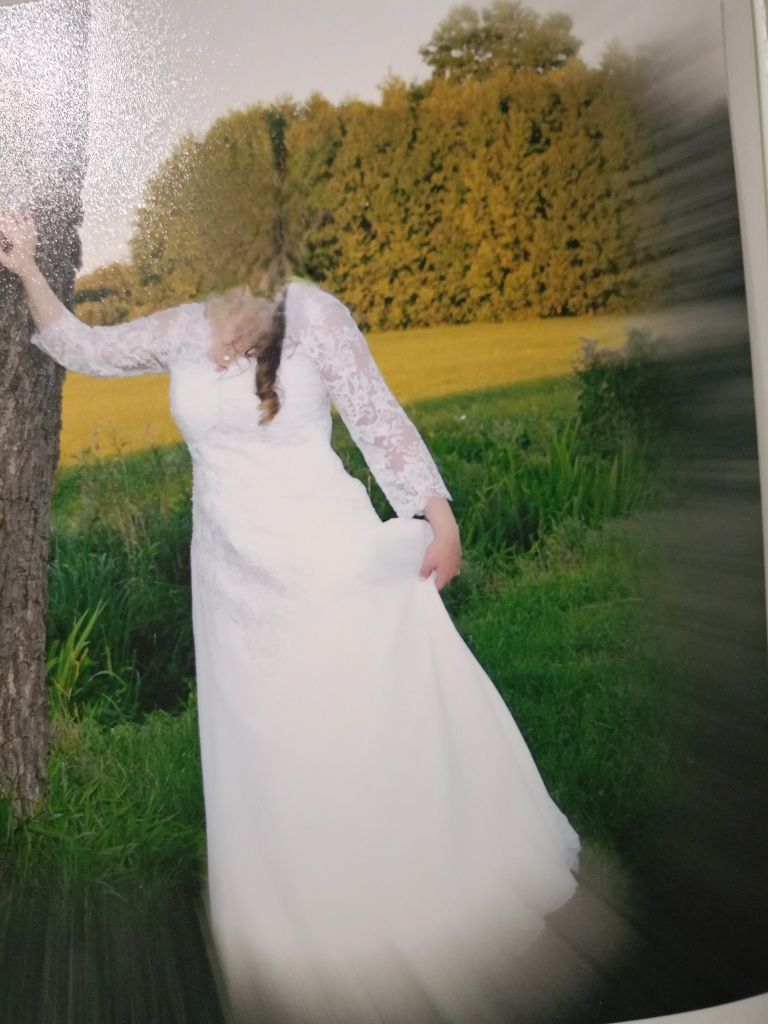 Piękna suknia ślubna M/L