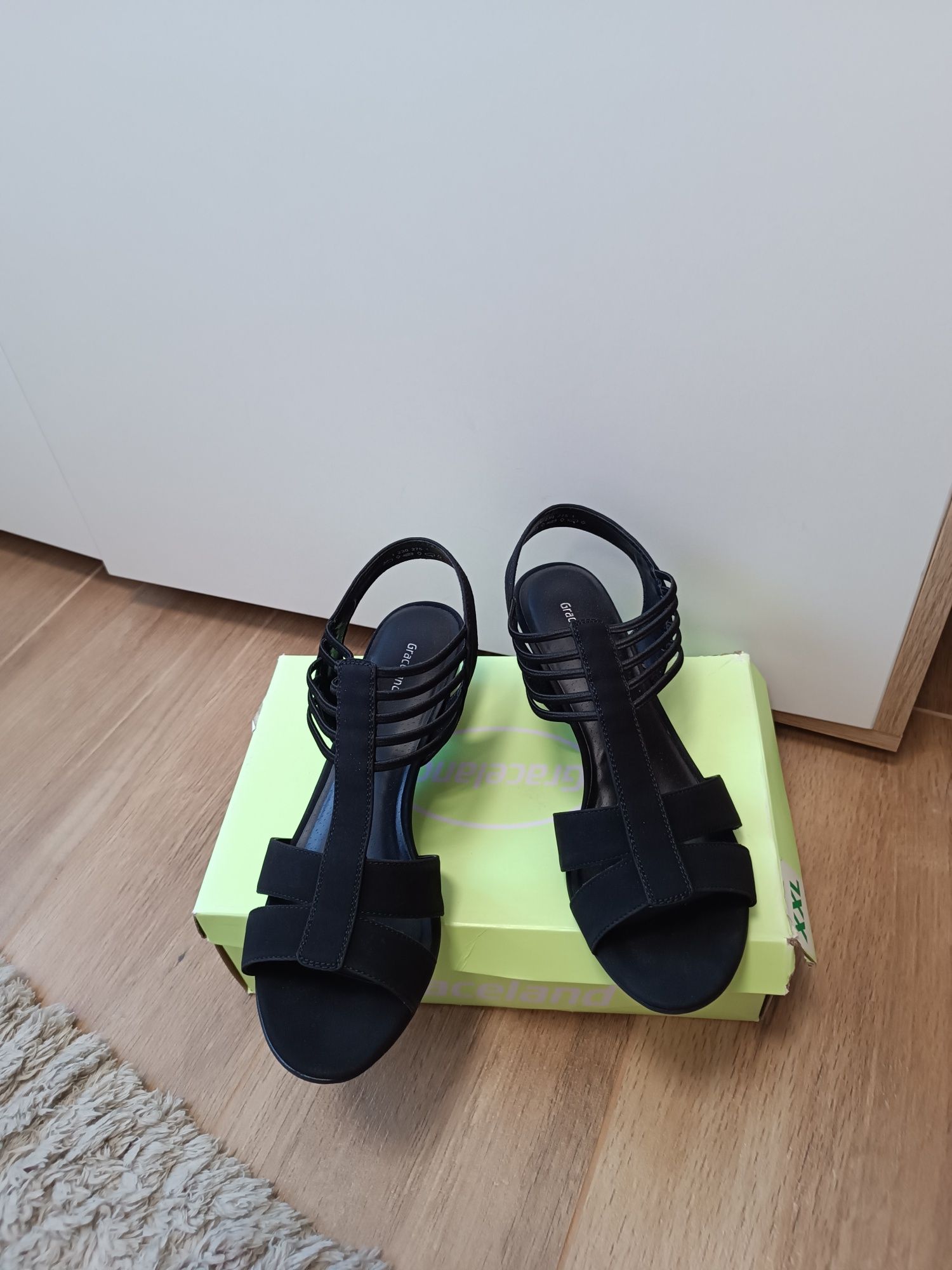 Eleganckie sandały na obcasie Graceland