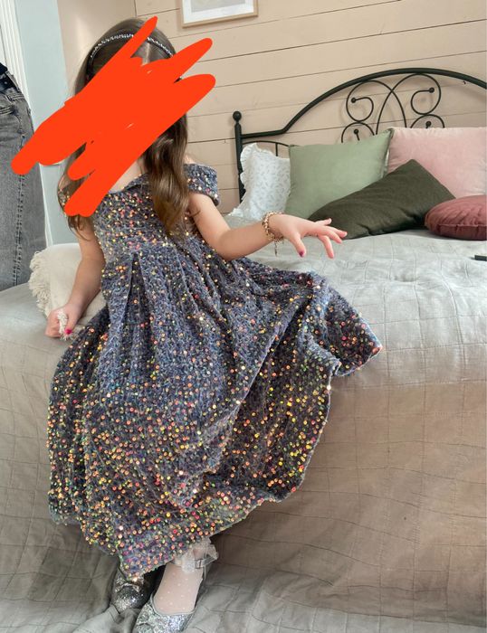 Святкова сукня, нарядна сукня