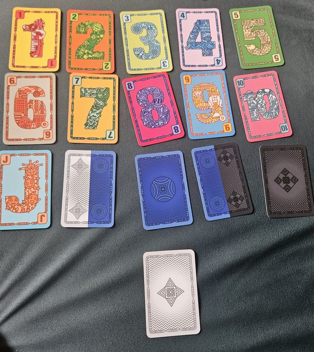 Gra karciana PODZIEL TO