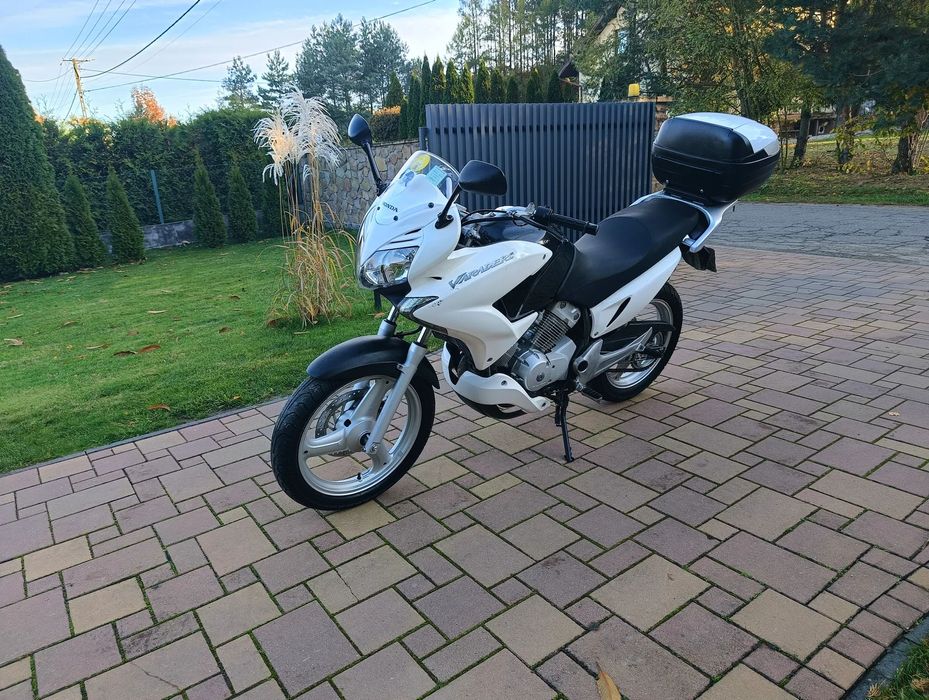 Honda Varadero Honda Varadero 125 na kategorie B. Raty .