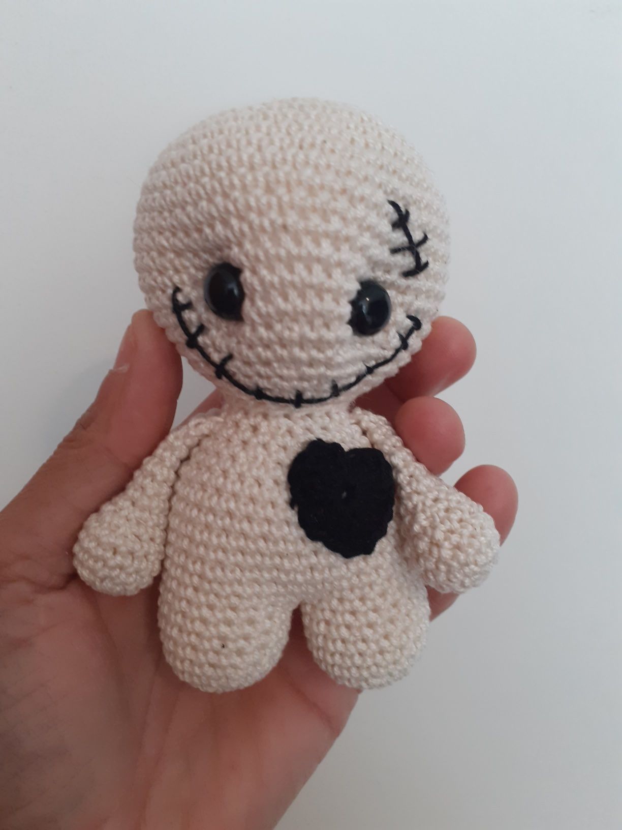 Voodoo boneco crochet amigurumi