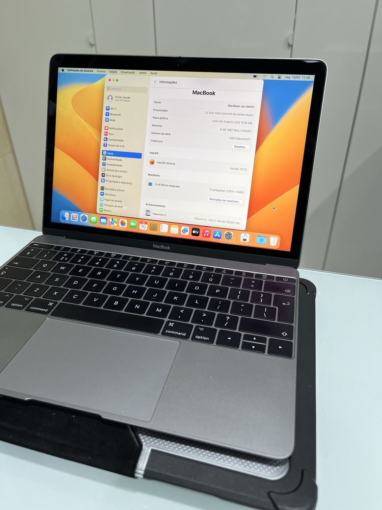 Macbook Retina 12 de 2017, intel M3 8GB Ram 256GB SSD Como Novo