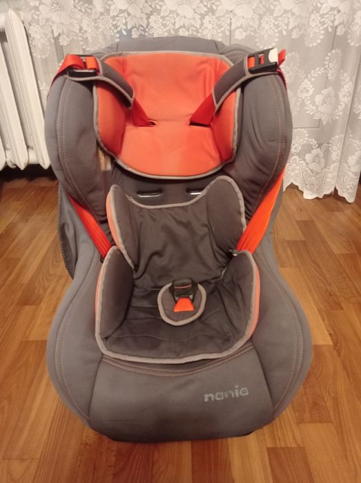 Автокрісло дитяче на 9-18 кг