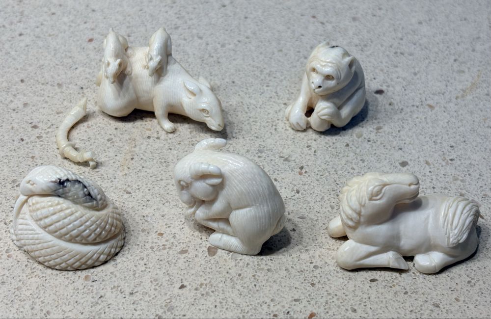 Lindissimo precioso conjunto: figuras asiáticas do Zodiaco esculpidas