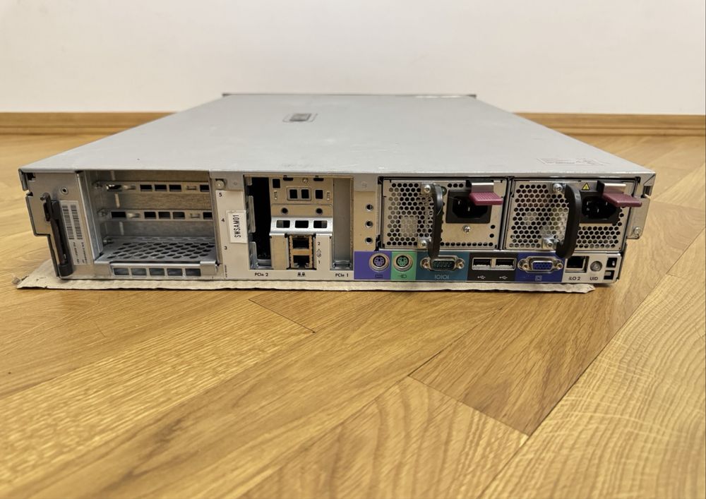 Сервер HP ProLiant DL 380 G5