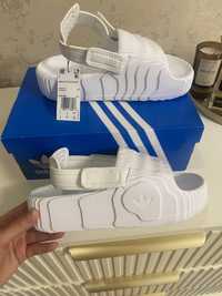 Сандалі adidas