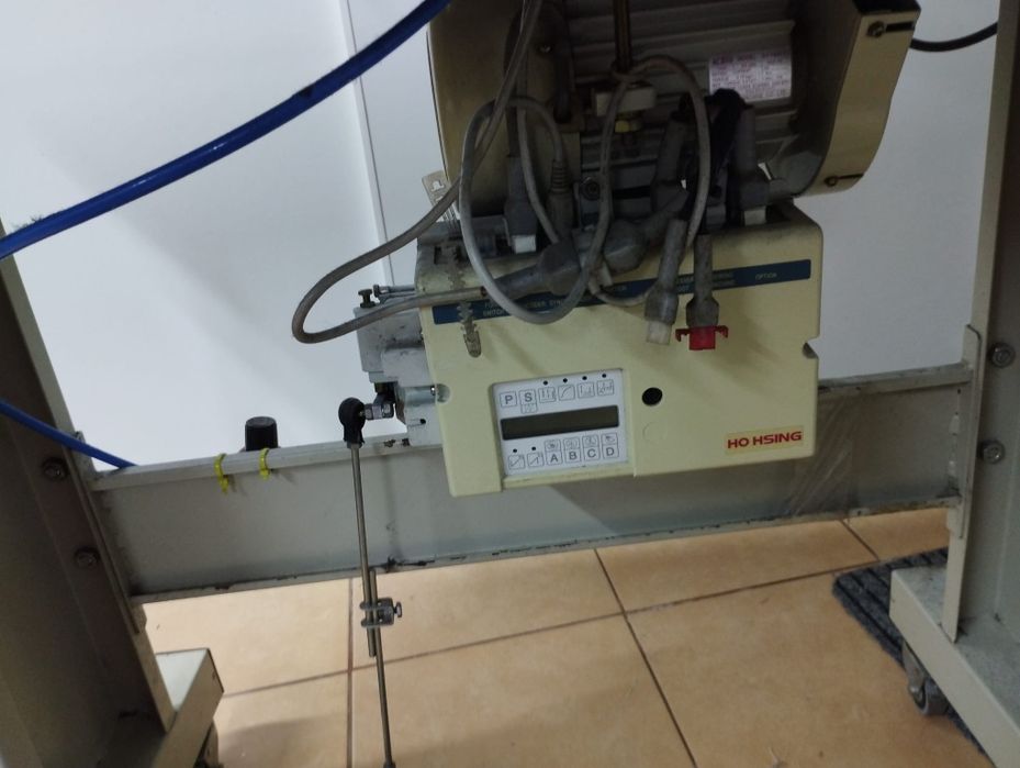 Vendo máquina de costura