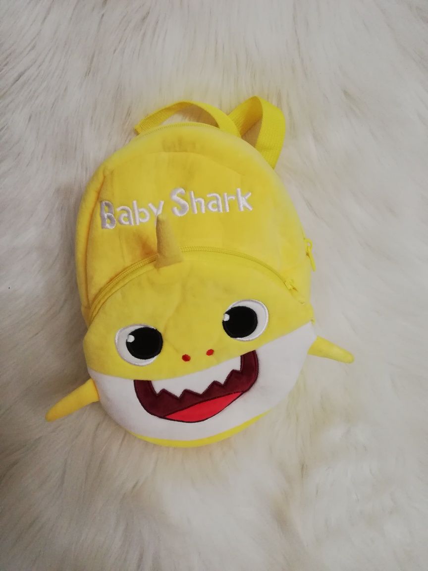 Dla dzieci - plecaczek Baby Shark.