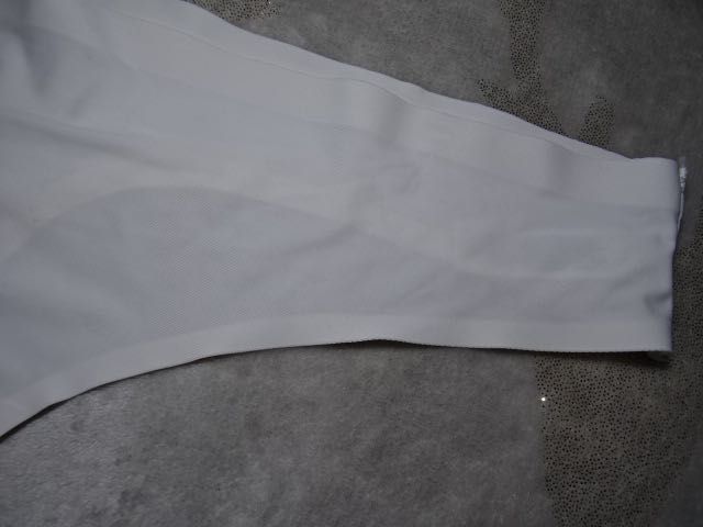 Primark białe stringi nowe M