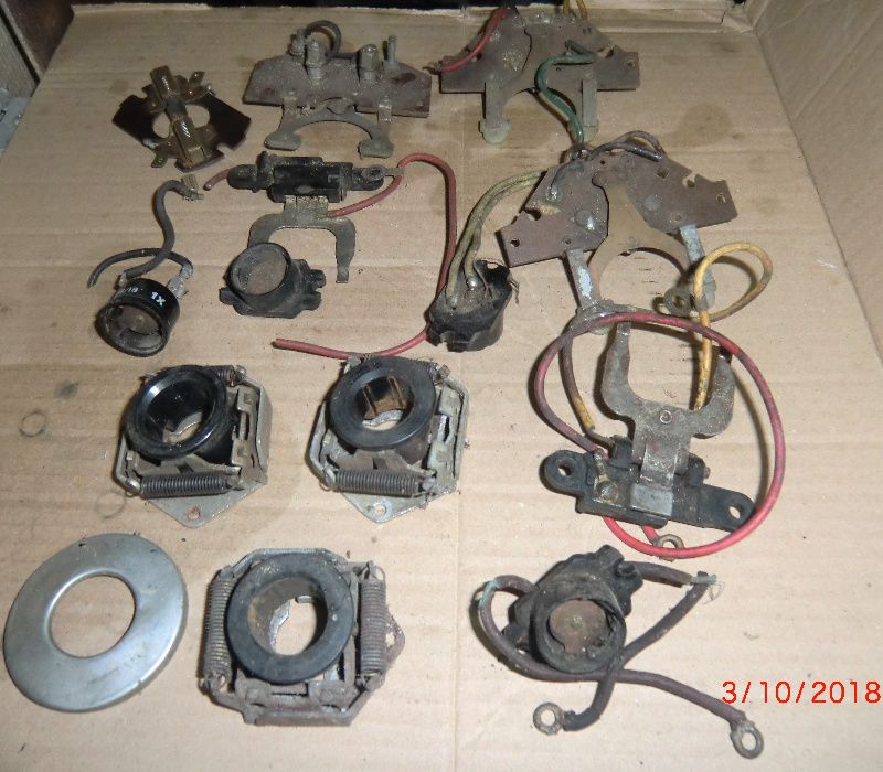 Micro Switch + Peças de motores monofásicos.