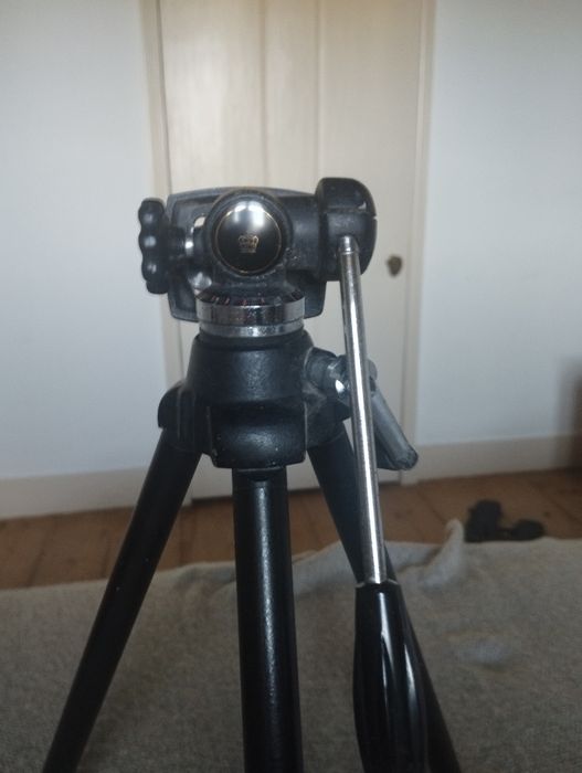 Tripé para máquina fotográfica