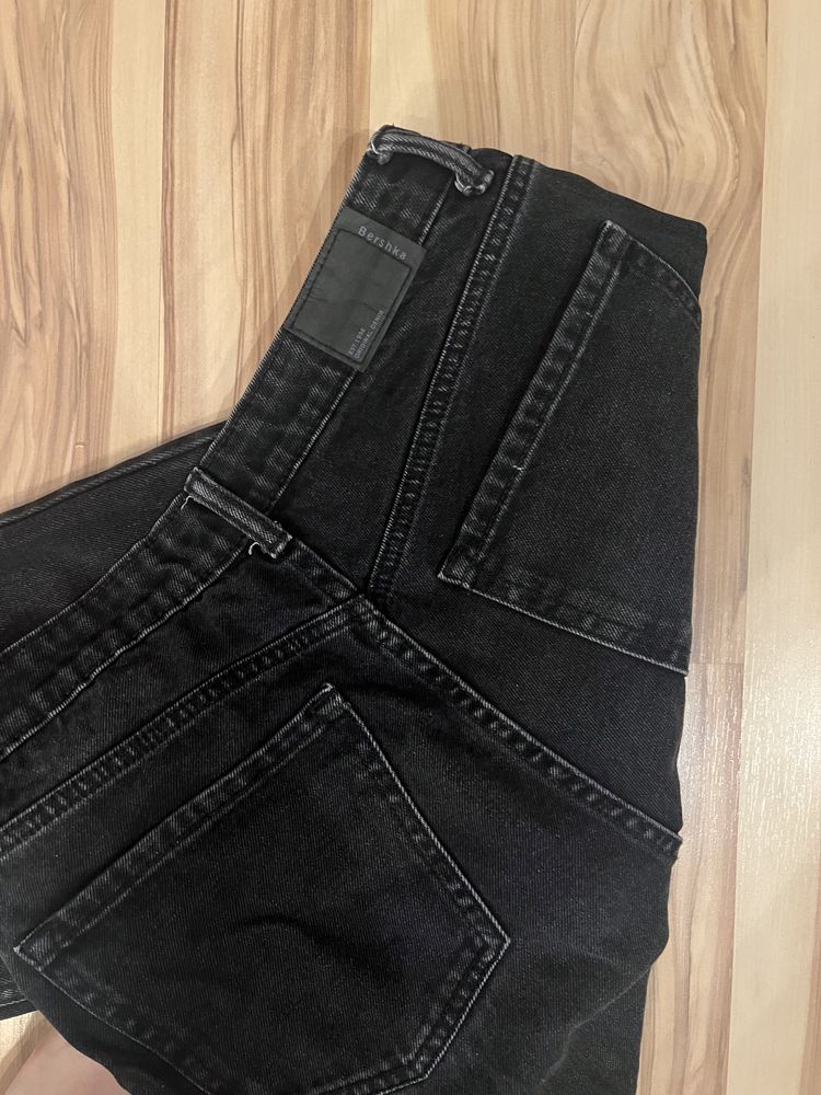 Spodnie  jeansowe damskie Bershka czarno szare M