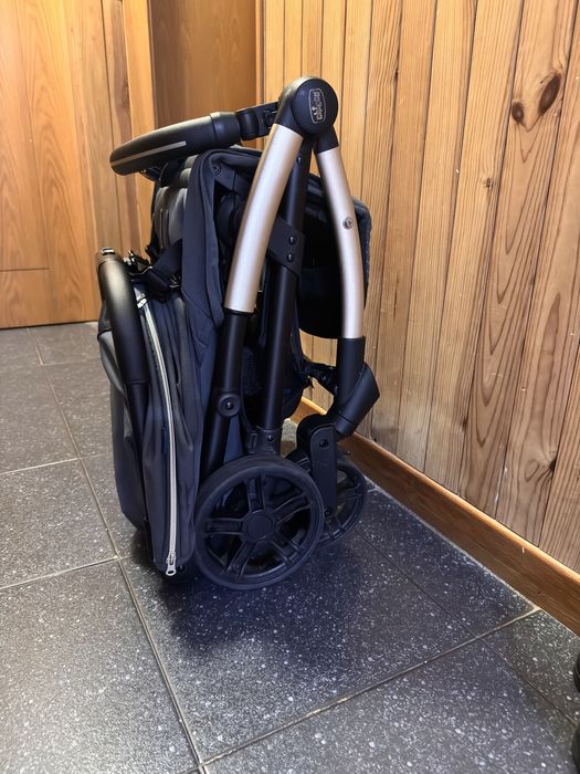 CARRINHO GOODY XPLUS Idade recomendada 0M+ aconpanha capa de chuva