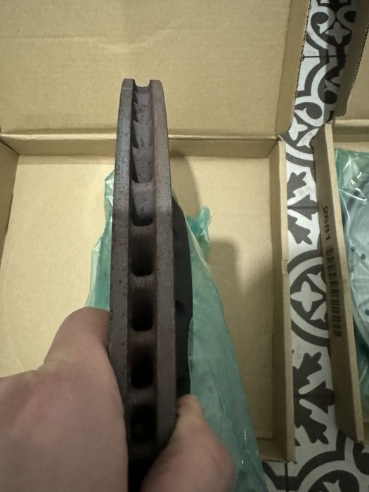 Tarcze hamulcowe RS4, RS5 2024/25 klocki RS4 RS5