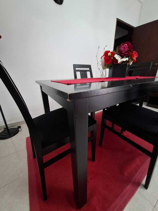 Conjunto Mesa Jantar Extensível + Cadeiras
