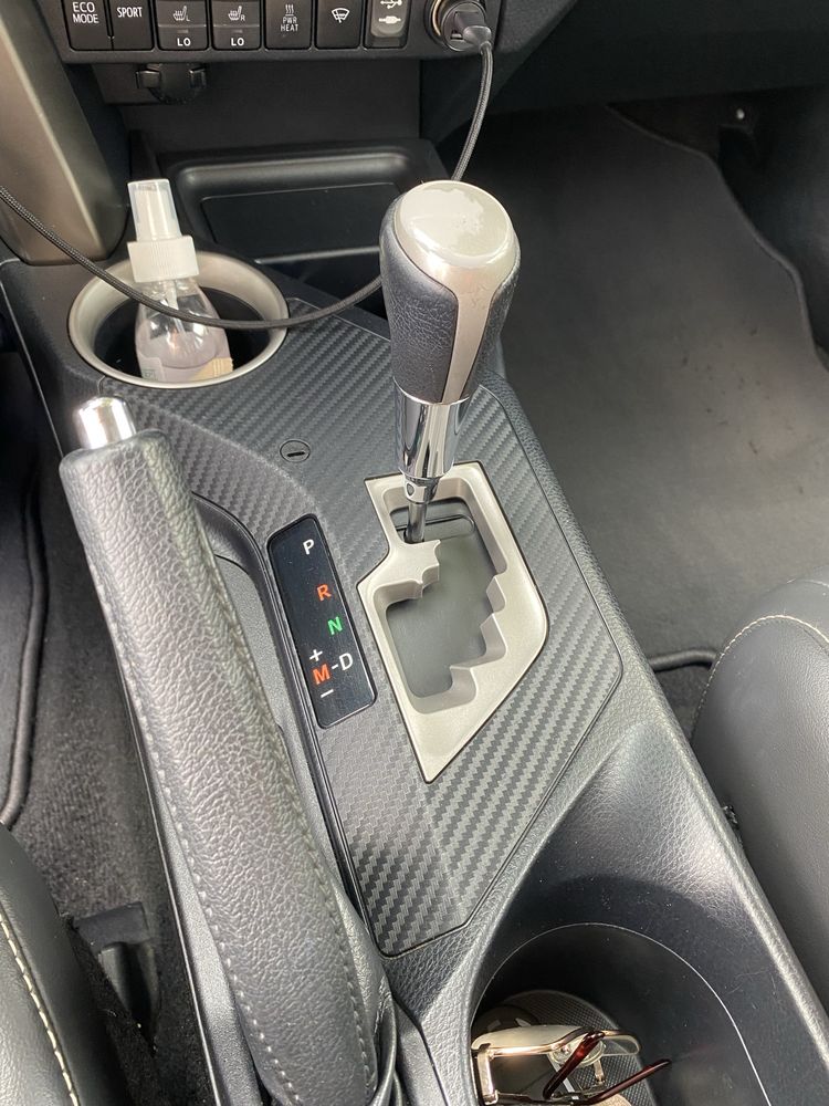 toyota rav4 офіційний