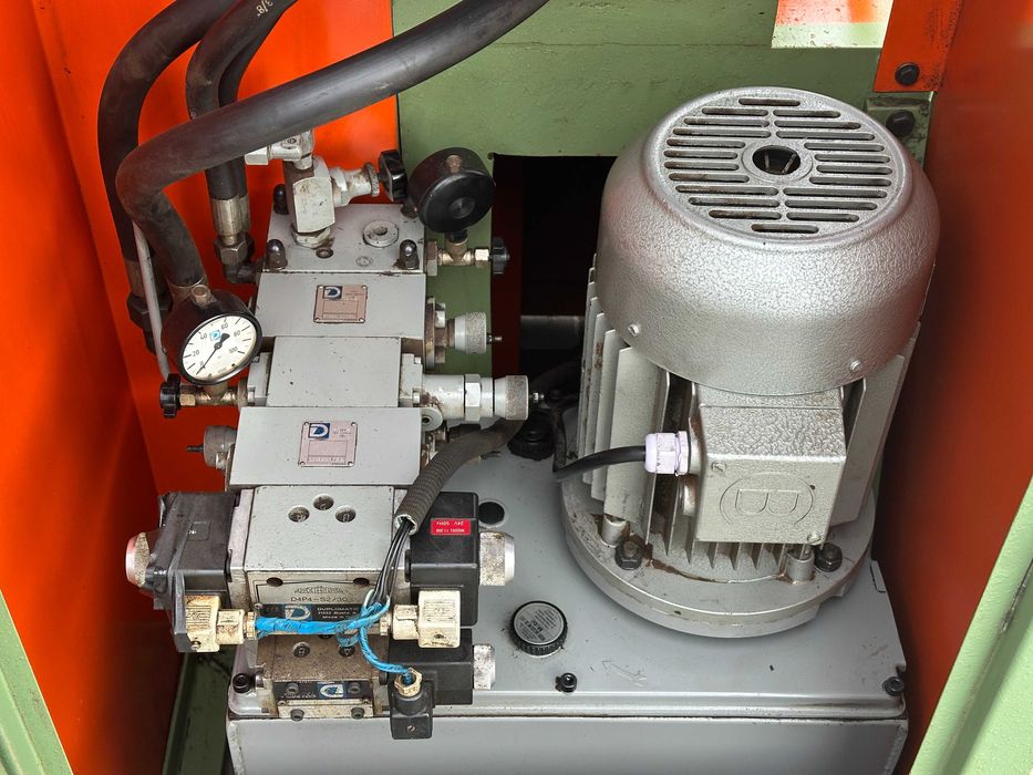 Gilotyna hydrauliczna MONGUZZI tro 2050 (1272)