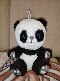 Maskotka Panda z zawieszką i błyszczącymi niebieskimi oczami