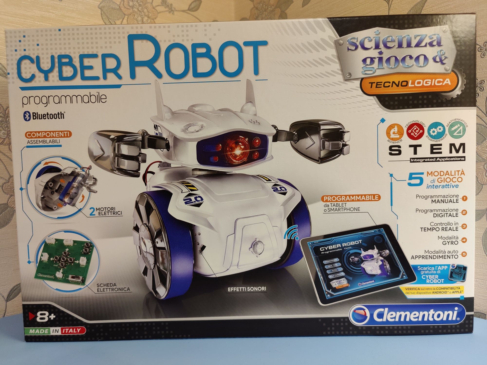 Лабораторія робототехніки Clementonі Cyber Robot Bluetooth