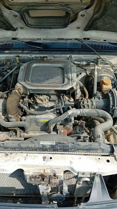 YD25 Motor Nissan D22 2.5 tampa preta