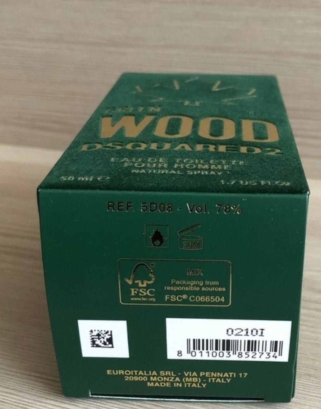 Флакон та коробка від парфуму DSQUARED2 Wood Green