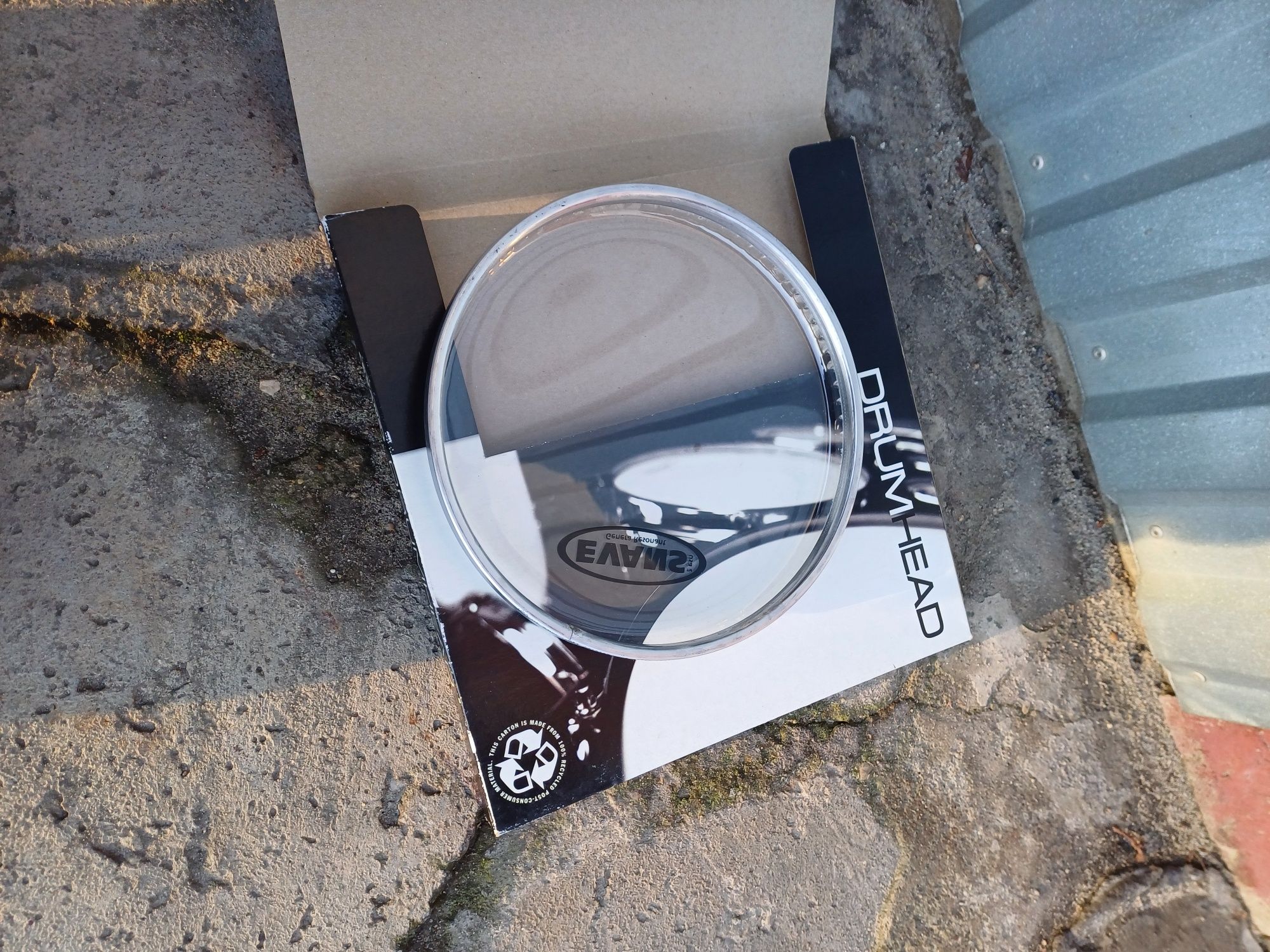 Naciąg Evans Genera Resonant 8"
