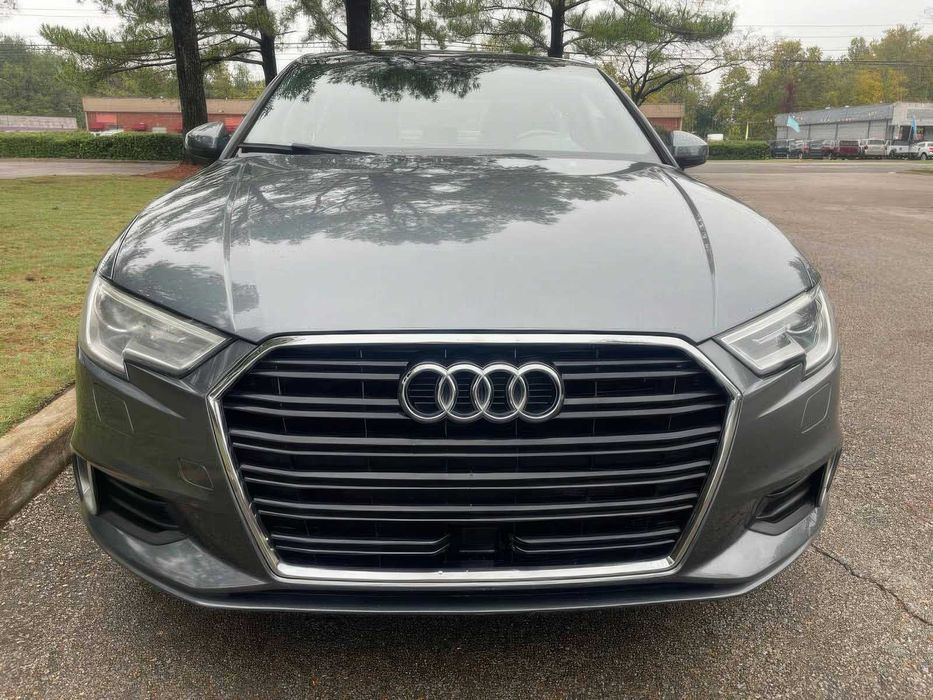 Audi A3      2018