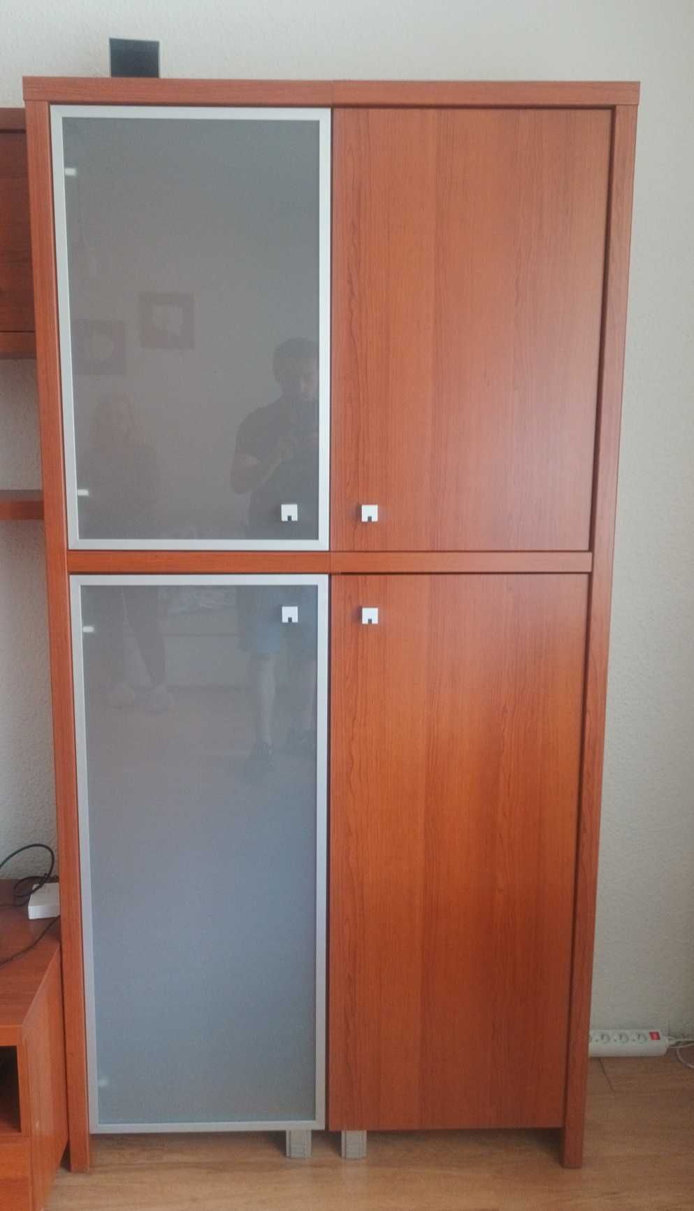 Segment pokojowy, stan bardzo dobry. Darmowa dostawa!