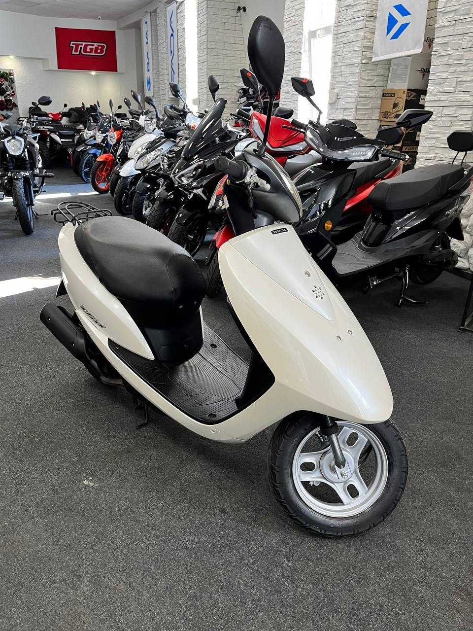 Японський скутер HONDA DIO AF62 4T