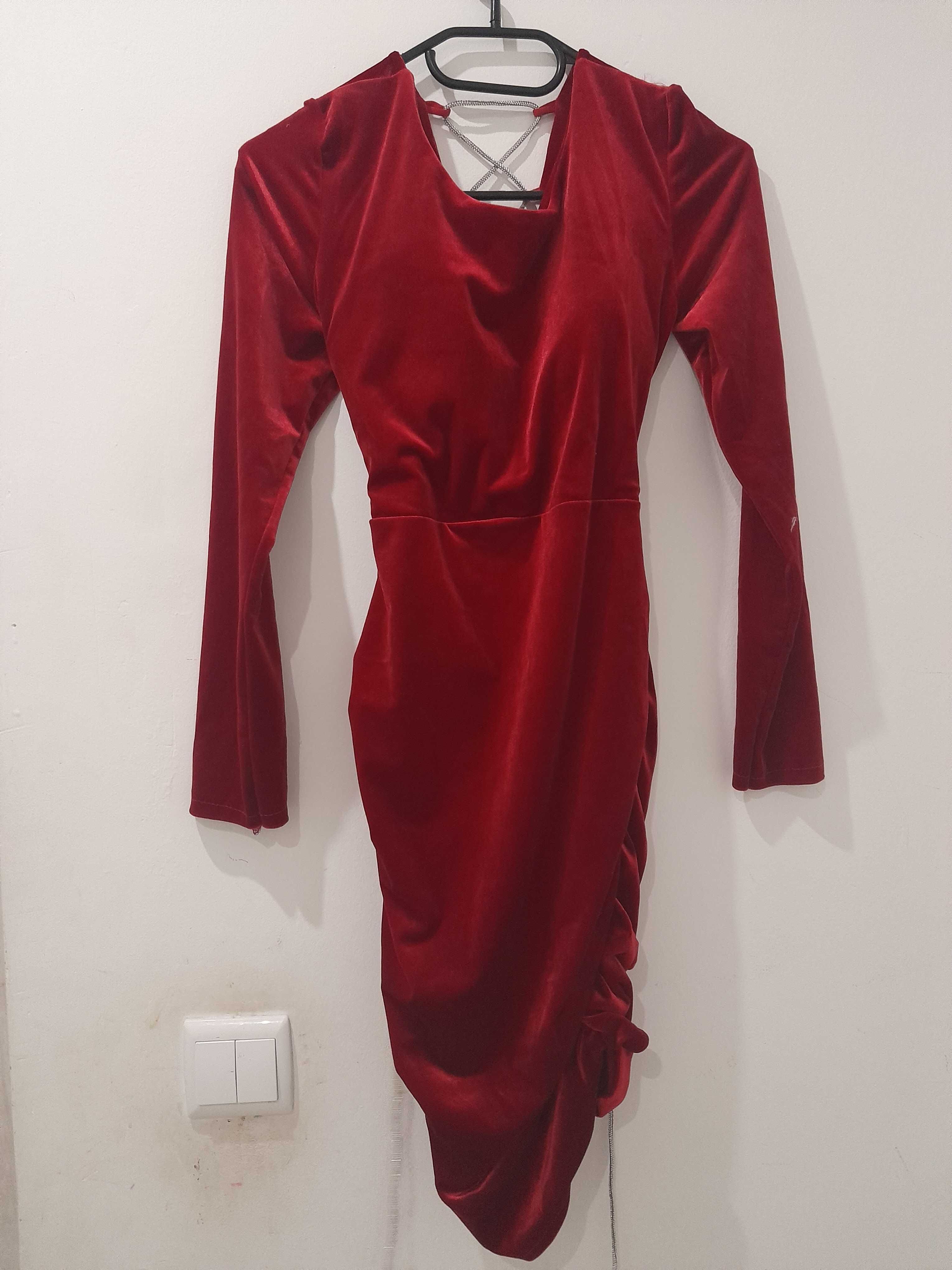 Vestido vermelho veludo