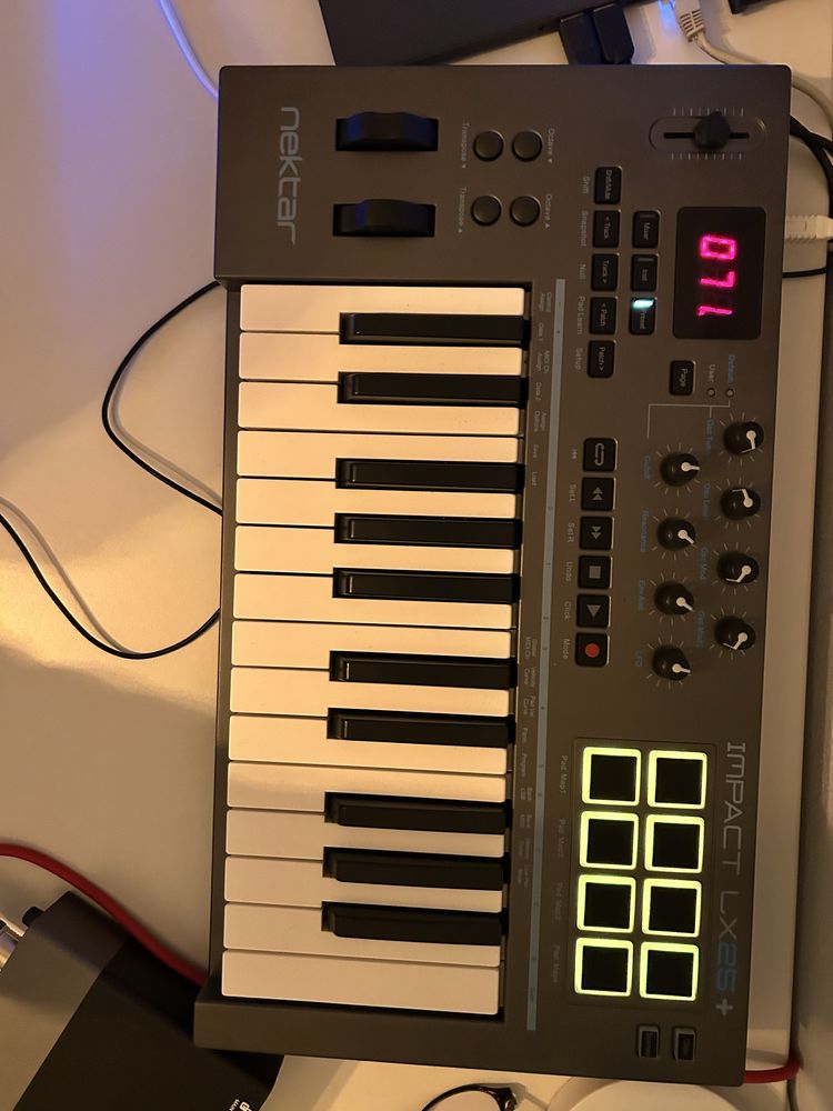 Nektar Impact LX25+