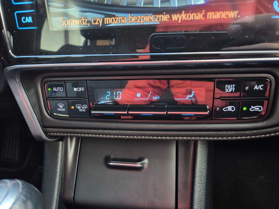 pierwszy właściciel, stan idealny, kamera cofania, klimatronic