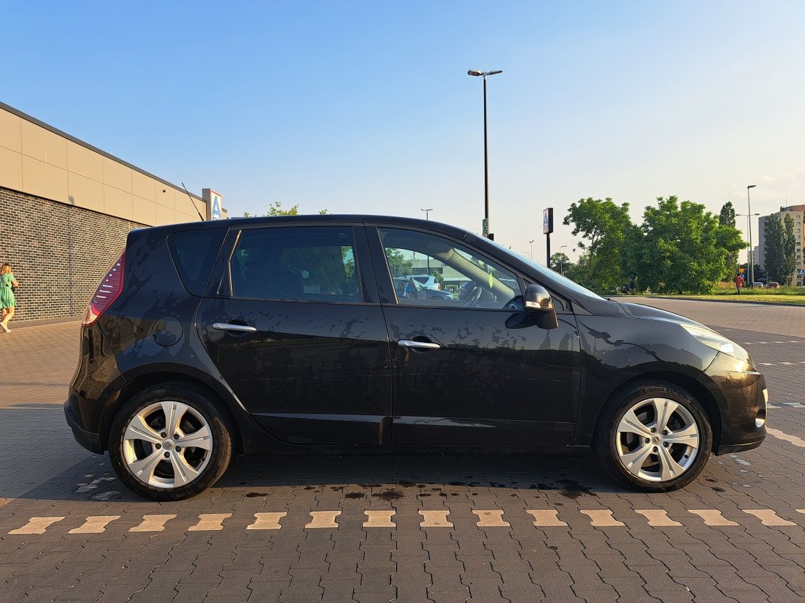 Renault Scenic 1.5 dci 2010r. 150 tys