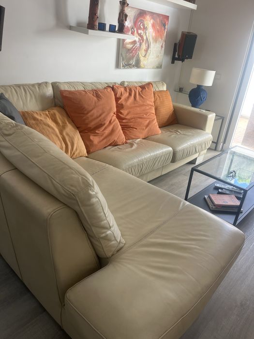 Sofá chaise longue em pele natural