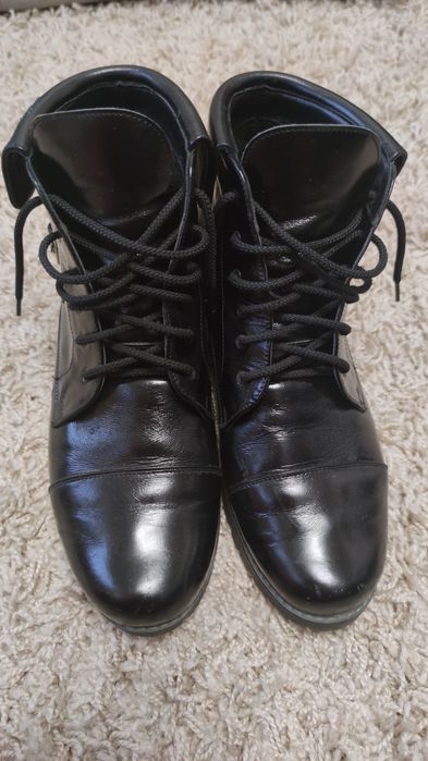 Жіночі Кожані лакові ботінки Traveller