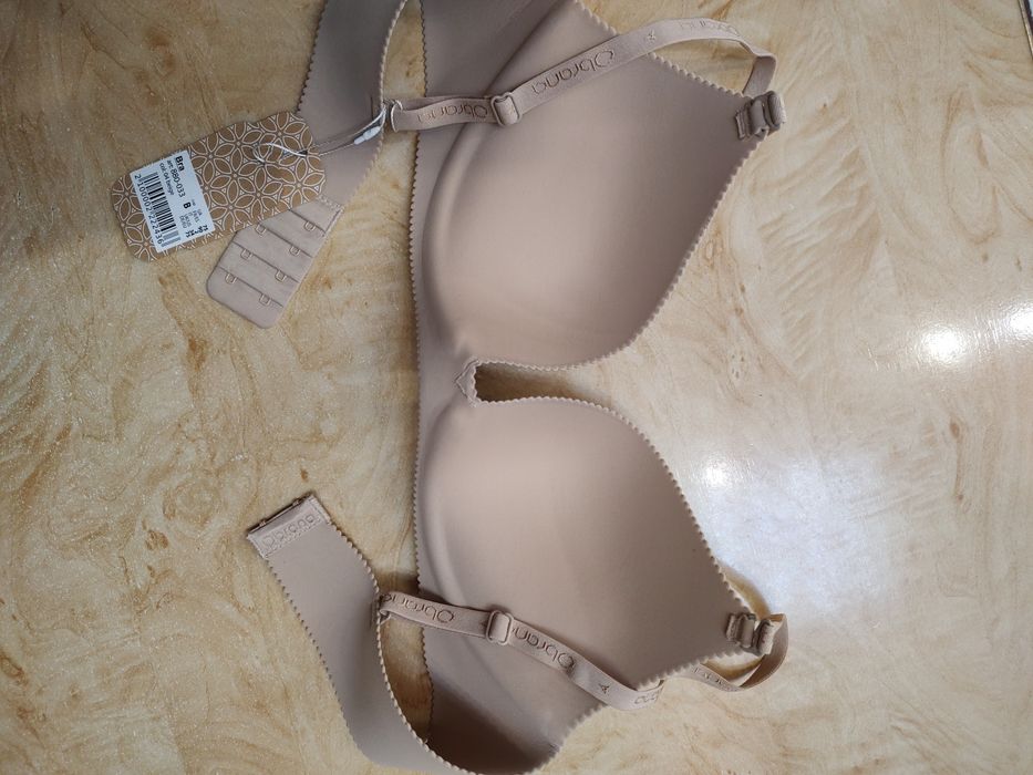 Базовий безшовний бюстгальтер Obrana від Anabel arto