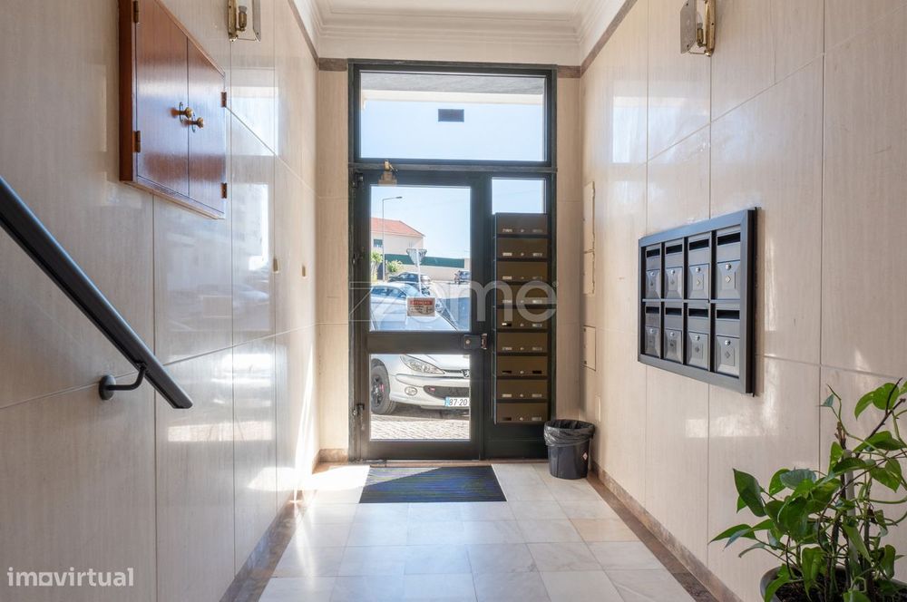 Apartamento T2 – São João da Talha (Loures)