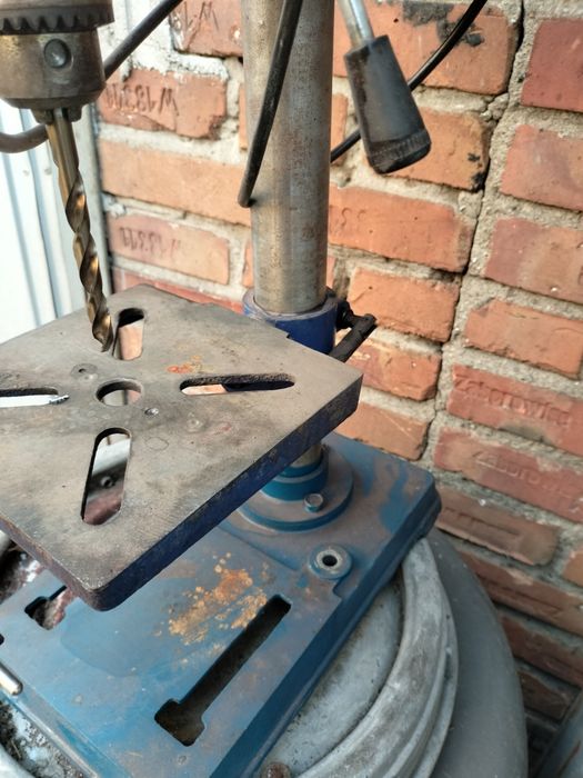 Wiertarka stołowa Dedra ded7710