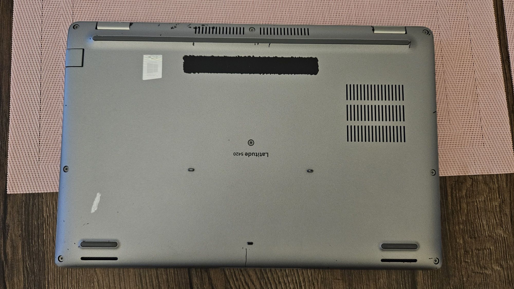 Laptop Dell Latitude 5420 i5-1135G7 16GB SSD 2022 rok bateria 6h